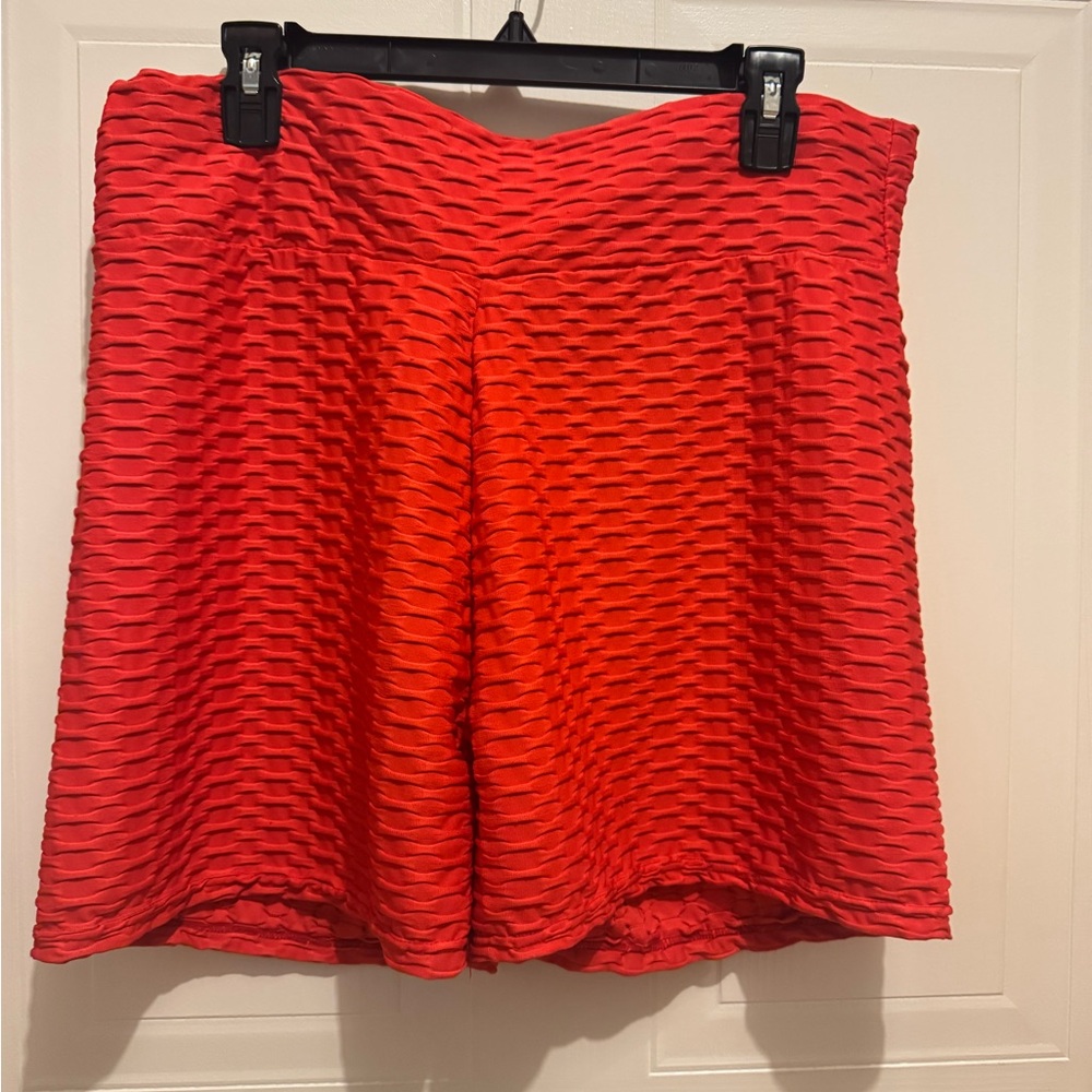 A Q Sport Sz 2X Red  Shorts NWT😊😊